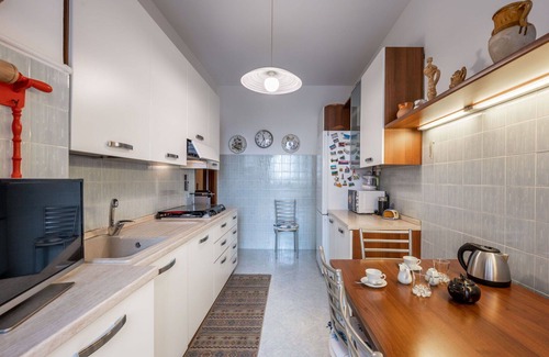 Vigentino Apartment | Lovely apartment for 6 people with WIFI, A/C, TV, balcony and parking