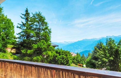 Anzere Apartment | Lovely apartment for 7 guests with WIFI, TV and balcony
