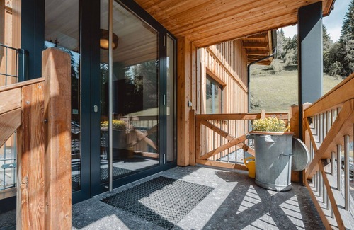 Hinterglemm Apartment | Lovely apartment for 8 people with WIFI, TV, terrace, panoramic view and parking