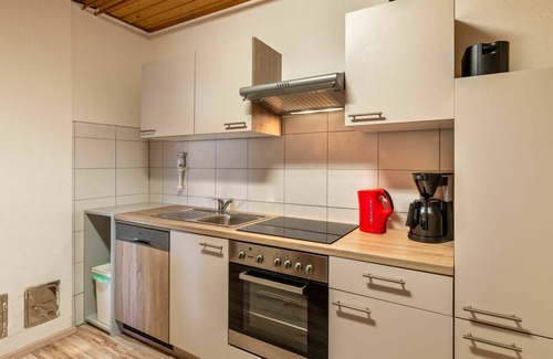 Albeck Apartment | Lovely apartment for 14 people with WIFI, TV, patio and parking