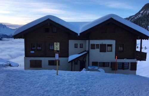 Riederalp Apartment | Lovely apartment for 6 people with WIFI, TV and balcony