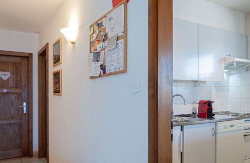 Salins Apartment | Lovely apartment for 6 people with WIFI, TV, balcony and parking