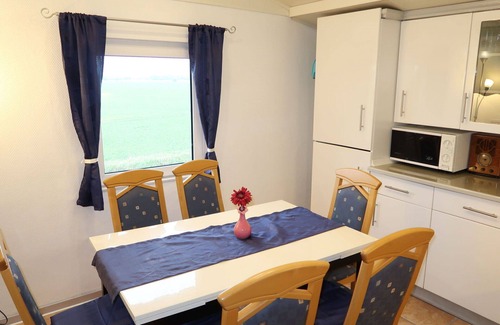 Neuenkirchen Apartment | Lovely apartment for 7 guests with WIFI, TV and pets allowed