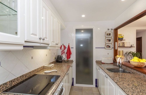 San Jorge Apartment | Lovely apartment for 4 people with pool, WIFI, A/C, TV, patio, pets allowed and parking