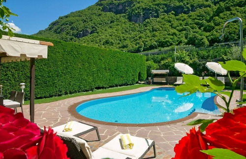 Postal Apartment | Lovely apartment for 3 guests with WIFI, hot tub, pool, A/C, TV, balcony and pets allowed