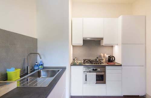 Torrimpietra Apartment | Lovely apartment for 4 people with WIFI, TV, terrace, pets allowed and parking