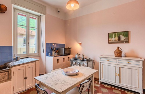 Azzano Apartment | Lovely apartment for 8 guests with A/C, WIFI, TV, patio and parking