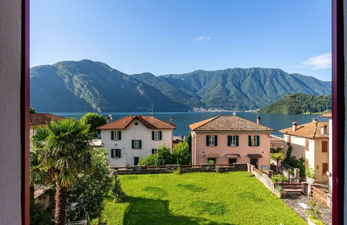 Azzano Apartment | Lovely apartment for 8 guests with A/C, WIFI, TV, patio and parking