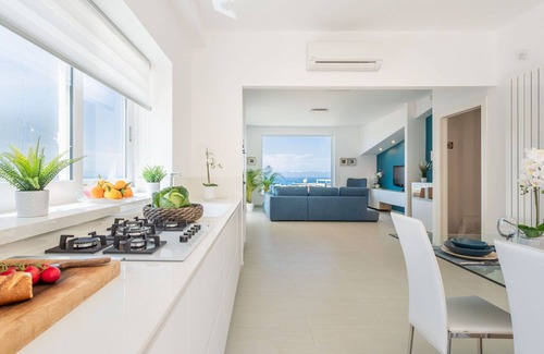 Cinisi Apartment | Lovely apartment for 4 guests with A/C, WIFI, TV, terrace and parking