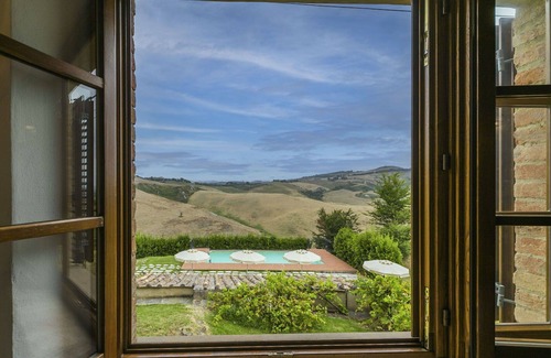 Volterra Apartment | Lovely apartment for 5 people with WIFI, pool, TV, terrace and pets allowed