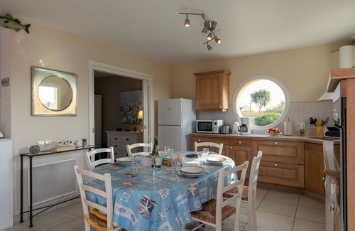Kerlouan House | Lovely apartment in villa for 5 people with TV, terrace and parking