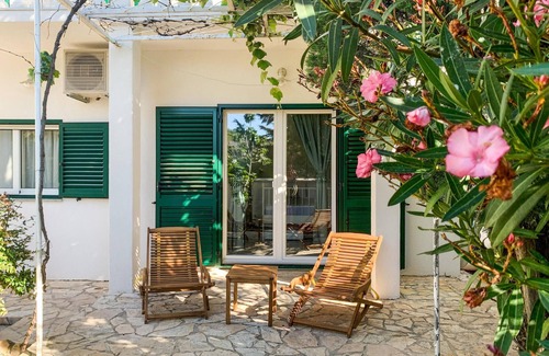 Cesarica Apartment | Lovely apartment in Cesarica with WiFi