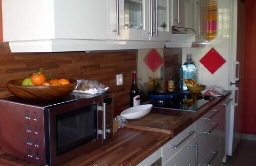 La Croix des Gardes Apartment | Lovely apartment in Croix des Gardes, bay view, air conditioning, Internet
