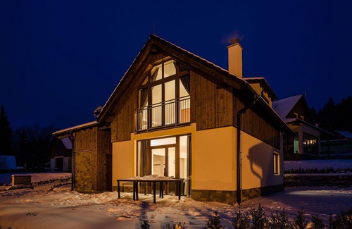 Lipno nad Vltavou House | Lovely apartment in villa for 11 people with WIFI, TV, terrace, pets allowed and parking