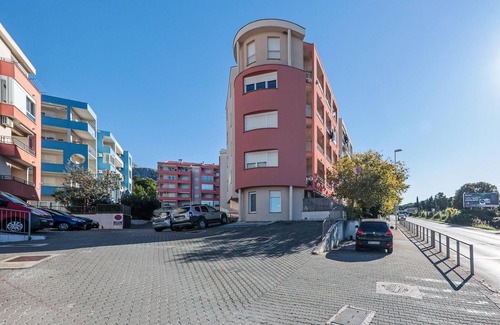 Istok Apartment | Lovely apartment in Makarska with WiFi