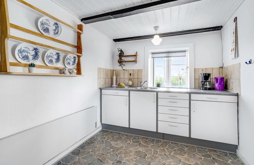 Ulfborg Apartment | Lovely apartment in Ulfborg with WiFi