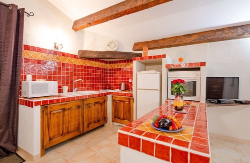 Verignon Villa | Lovely apartment in villa for 6 people with WIFI, pool, TV, terrace, pets allowed and panoramic .