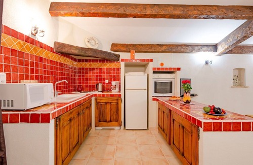 Verignon Villa | Lovely apartment in villa for 6 people with WIFI, pool, TV, terrace, pets allowed and panoramic .