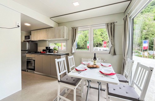 Boppard House | Lovely apartment in villa for 4 guests with terrace and pets allowed
