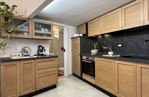 Pantai Apartment | Lovely apartment for 4 guests with WIFI, A/C, TV, patio and parking