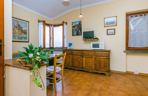 San Baronto Apartment | Lovely apartment for 2 people with WIFI, pool, TV, terrace, pets allowed, panoramic view and par.