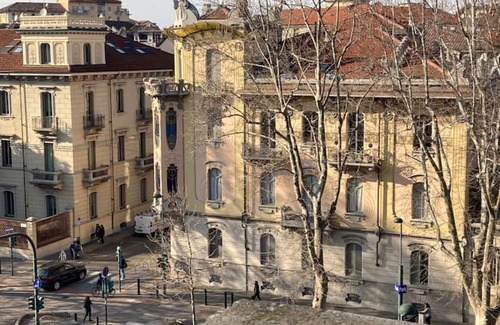 Cit Turin Apartment | Lovely apartment with furnished terrace