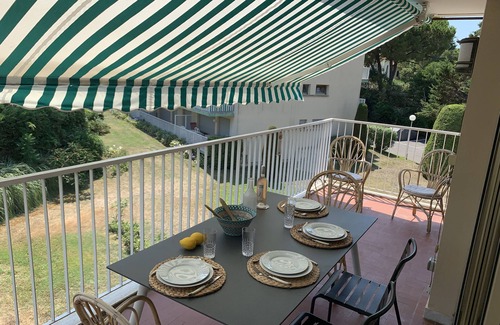 Cap-d'Antibes Apartment | Lovely apartment with parking 200m from beaches and Cap d'Antibes.