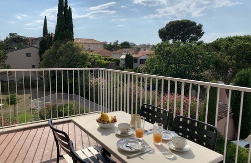 Cap-d'Antibes Apartment | Lovely apartment with parking 200m from beaches and Cap d'Antibes.