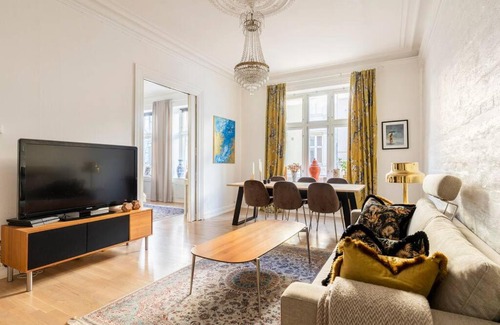 Cam Le Apartment | Lovely apartment (Women only)