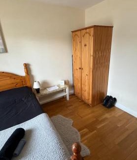 Newbridge House | lovely bedroom in Newbridge