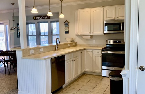 Hatteras Condo | Lovely Canalfront Condo in the Heart of Hatteras Village