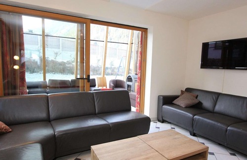 Mayrhofen Villa | Lovely Chalet in Mayrhofen with Private Garden
