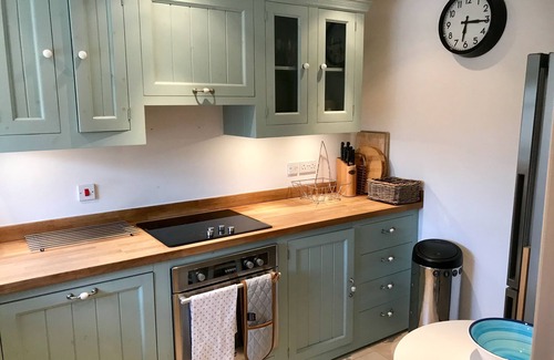 Clanfield House | Lovely Cottage