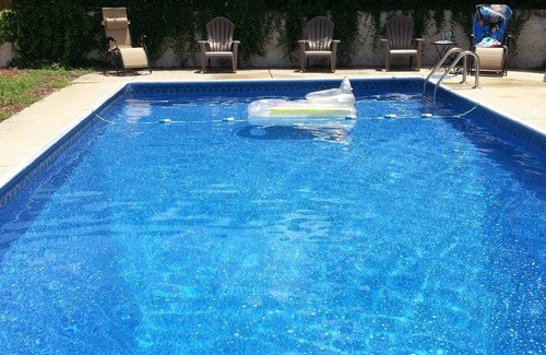 Asheville House | Lovely cottage in West Asheville. Hot Tub. Pool open for SUMMER!
