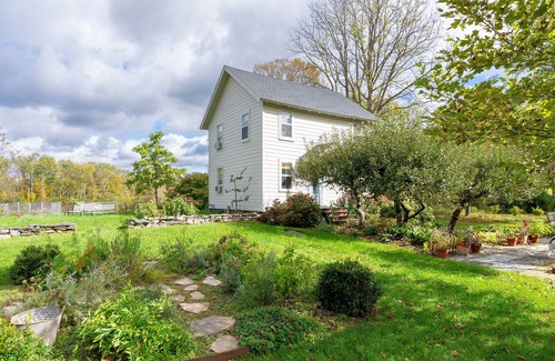 Millerton Cottage | Lovely cottage on quiet country road in Millerton, New York, on 23 acres.