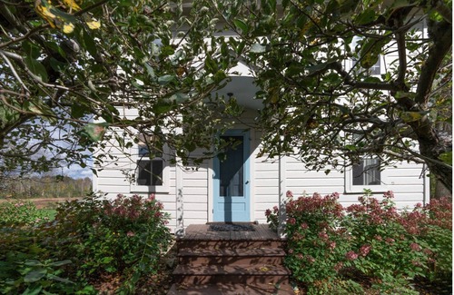 Millerton Cottage | Lovely cottage on quiet country road in Millerton, New York, on 23 acres.