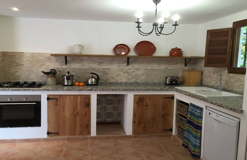 Montefrio House | Lovely country house, walking distance to Montefrio, with private, gated pool