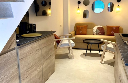 Saint-Tropez Apartment | Lovely, entirely renovated duplex next to the beach La Bouillabaisse