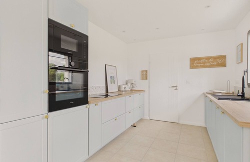 Erquy House | Lovely family home for 8 with garden