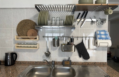 Seixal Apartment | Lovely Family-sized basement for up to 6 ppl. Full kitchen and private bathroom.