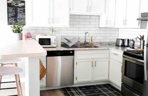 Gunbarrel Condo | Lovely Front Range condo with pool and hot tub