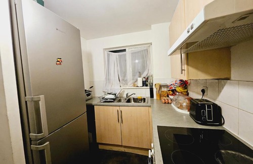 Enfield Highway Apartment | Lovely Fully Furnished One Bed Flat To Let