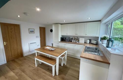 Kenn Apartment | Lovely ground floor apartment in quiet village