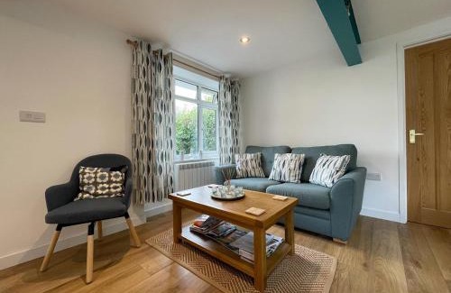 Kenn Apartment | Lovely ground floor apartment in quiet village