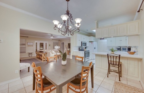 Hawkins House | Lovely Hawkins Home w/Patio & Hangar Garage!