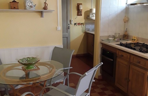 Jau-Dignac-et-Loirac House | lovely holiday home in tip of the Médoc 15 km from the ocean