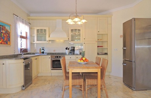 Cala Santany Villa | Lovely Holiday Finca, 3 Double Bedrooms, Private Pool, only 350 Meters from the Beach !