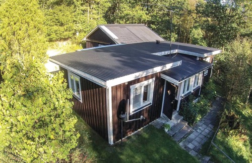 Drakabygget House | Lovely home in örkelljunga with WiFi