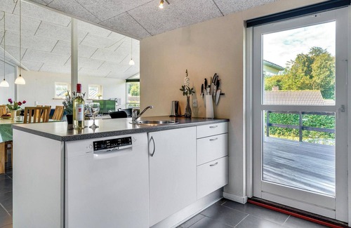 Aabenraa House | Lovely home in Aabenraa with kitchen