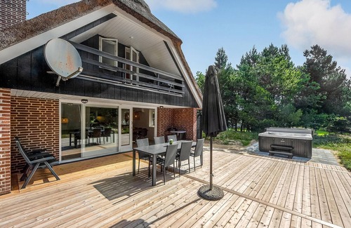 Blavand Strand House | Lovely home in Blåvand with WiFi